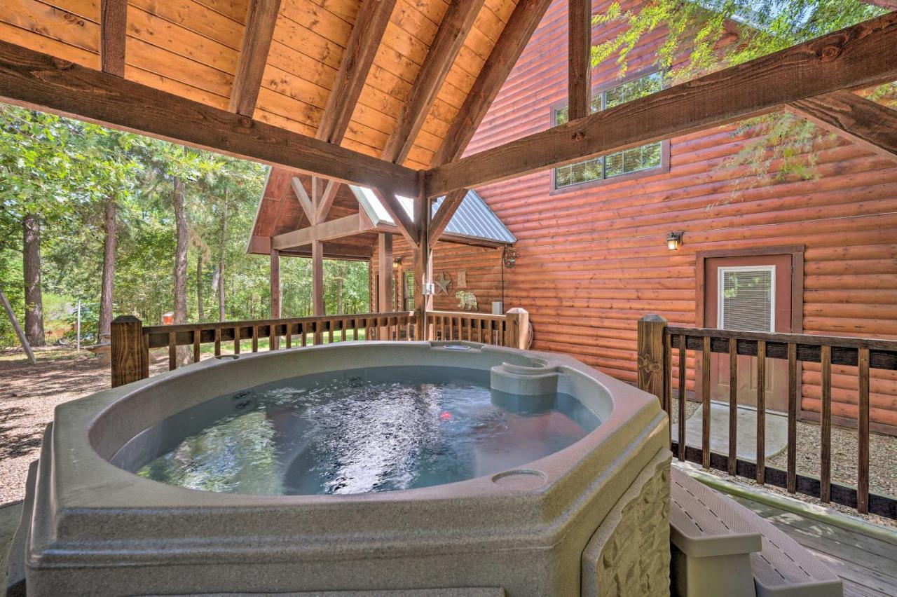 Cabin With Hot Tub And Games, 4 Mi To Beavers Bend! Broken Bow Esterno foto