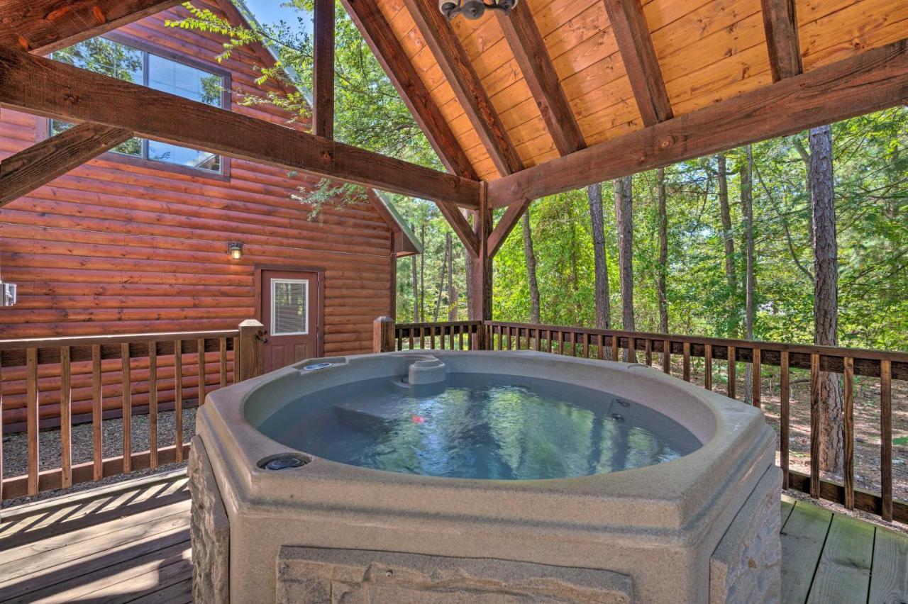 Cabin With Hot Tub And Games, 4 Mi To Beavers Bend! Broken Bow Esterno foto