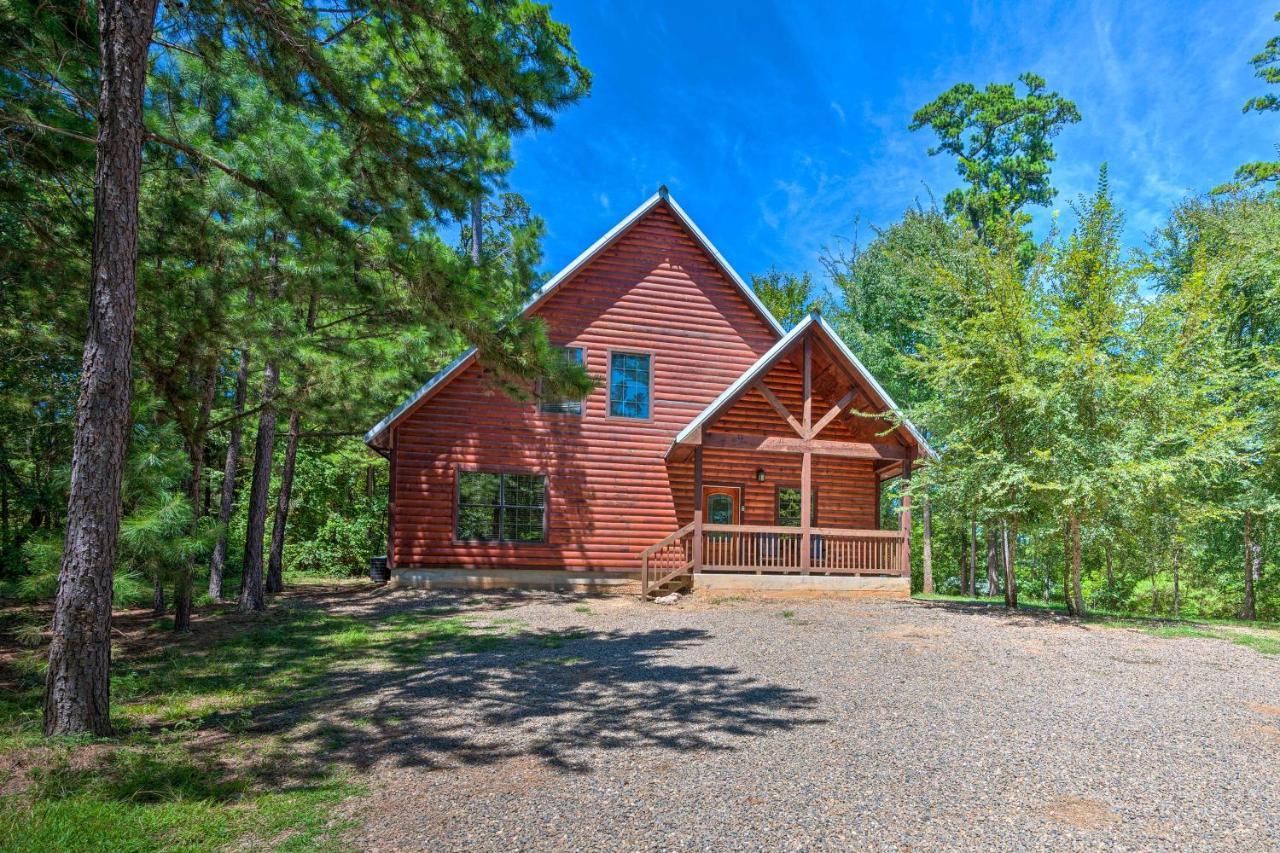 Cabin With Hot Tub And Games, 4 Mi To Beavers Bend! Broken Bow Esterno foto